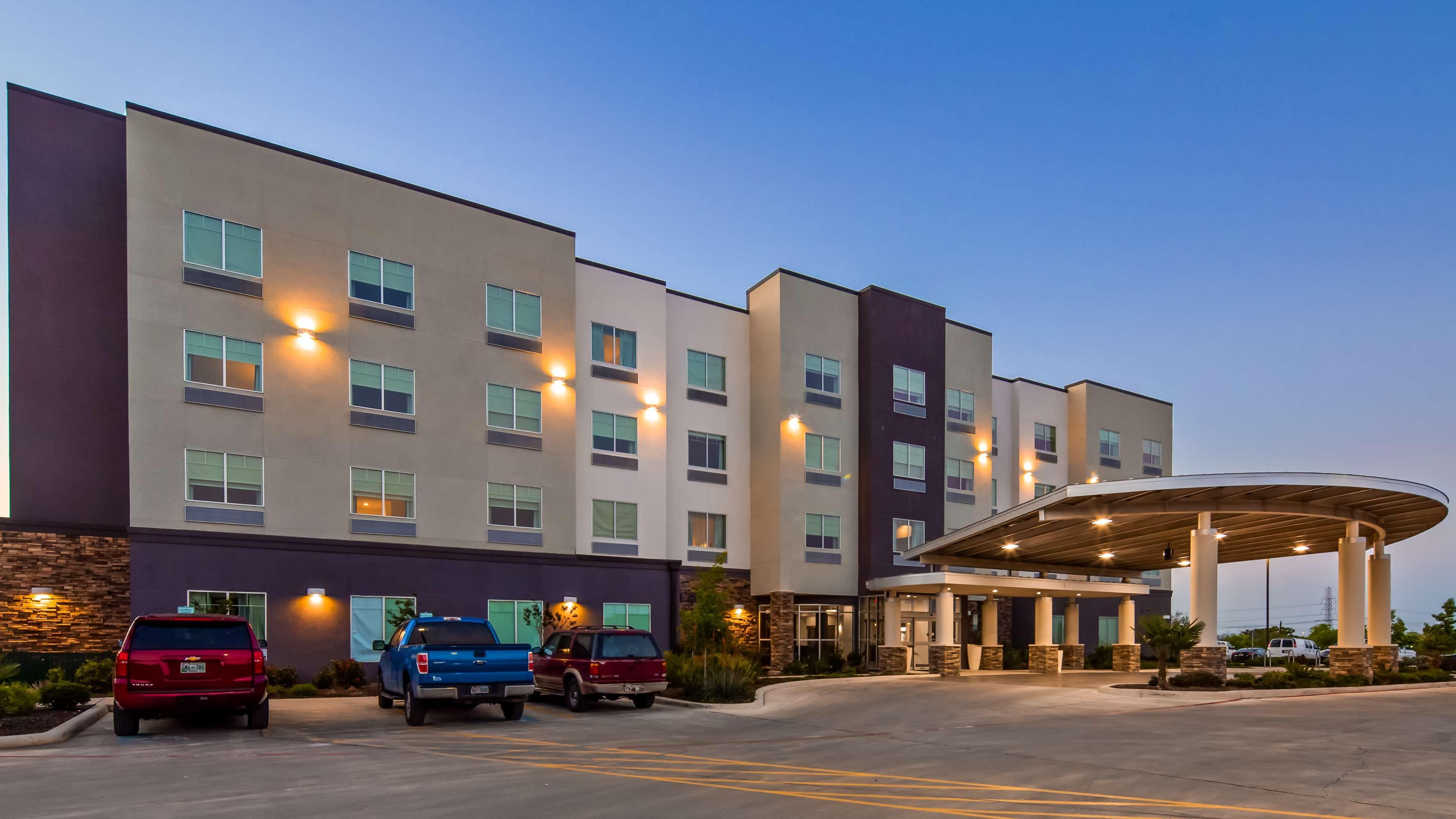 Best Western Plus Roland Inn & Suites San Antonio Exterior photo